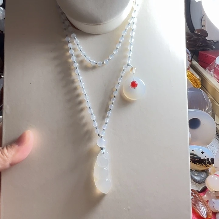 玛瑙/玉髓颈饰未镶嵌