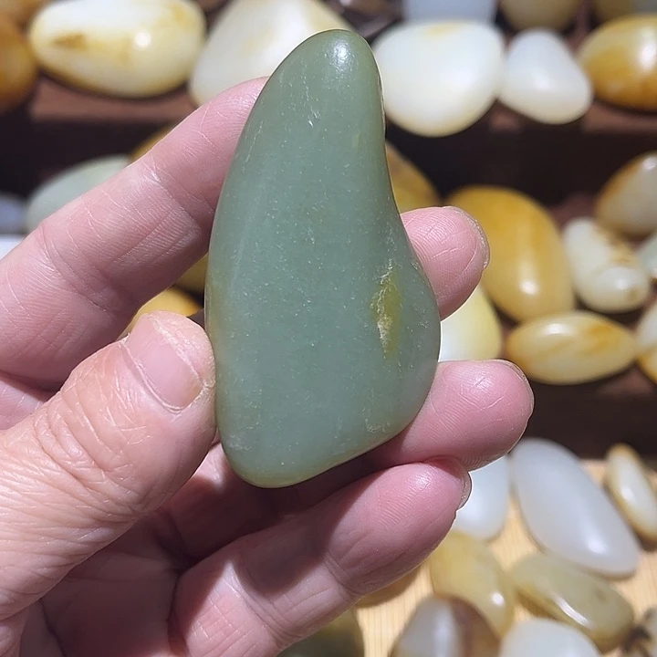 和田玉（糖玉）未镶嵌挂件