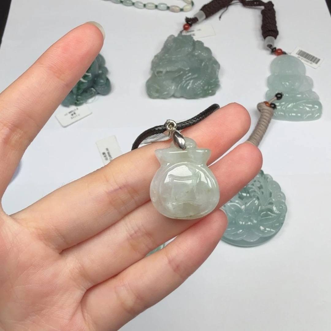 未镶嵌挂件翡翠翡翠