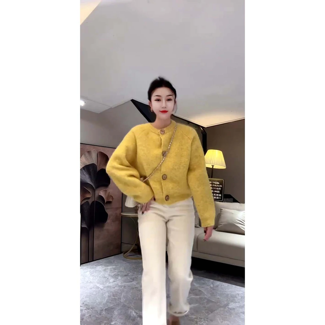 慵懒风椰子扣圆领长袖针织毛衣韩版宽松百搭上衣