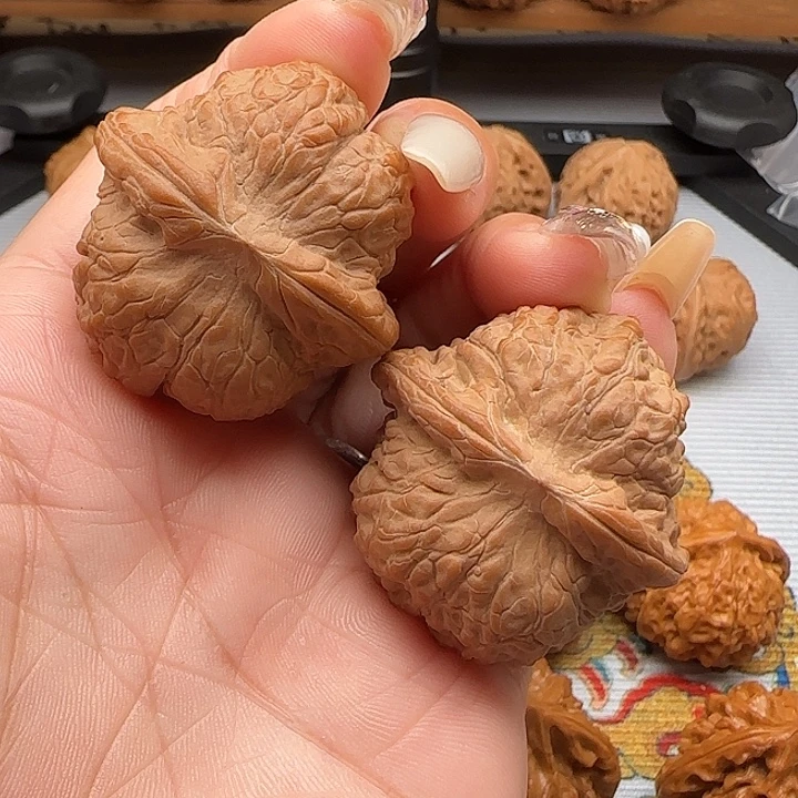 把件文玩核桃血麒麟