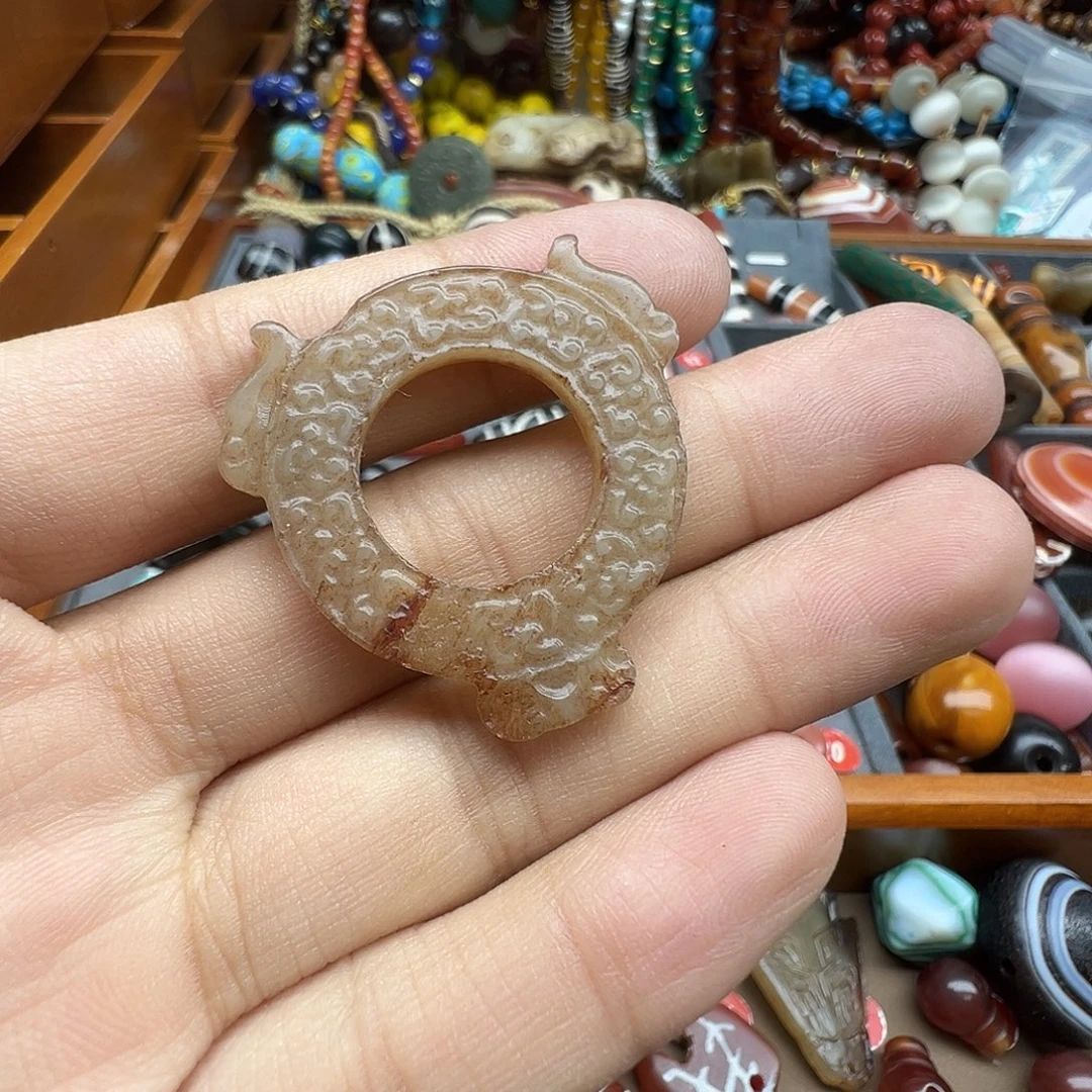用***6和田玉未镶嵌珠宝半成品