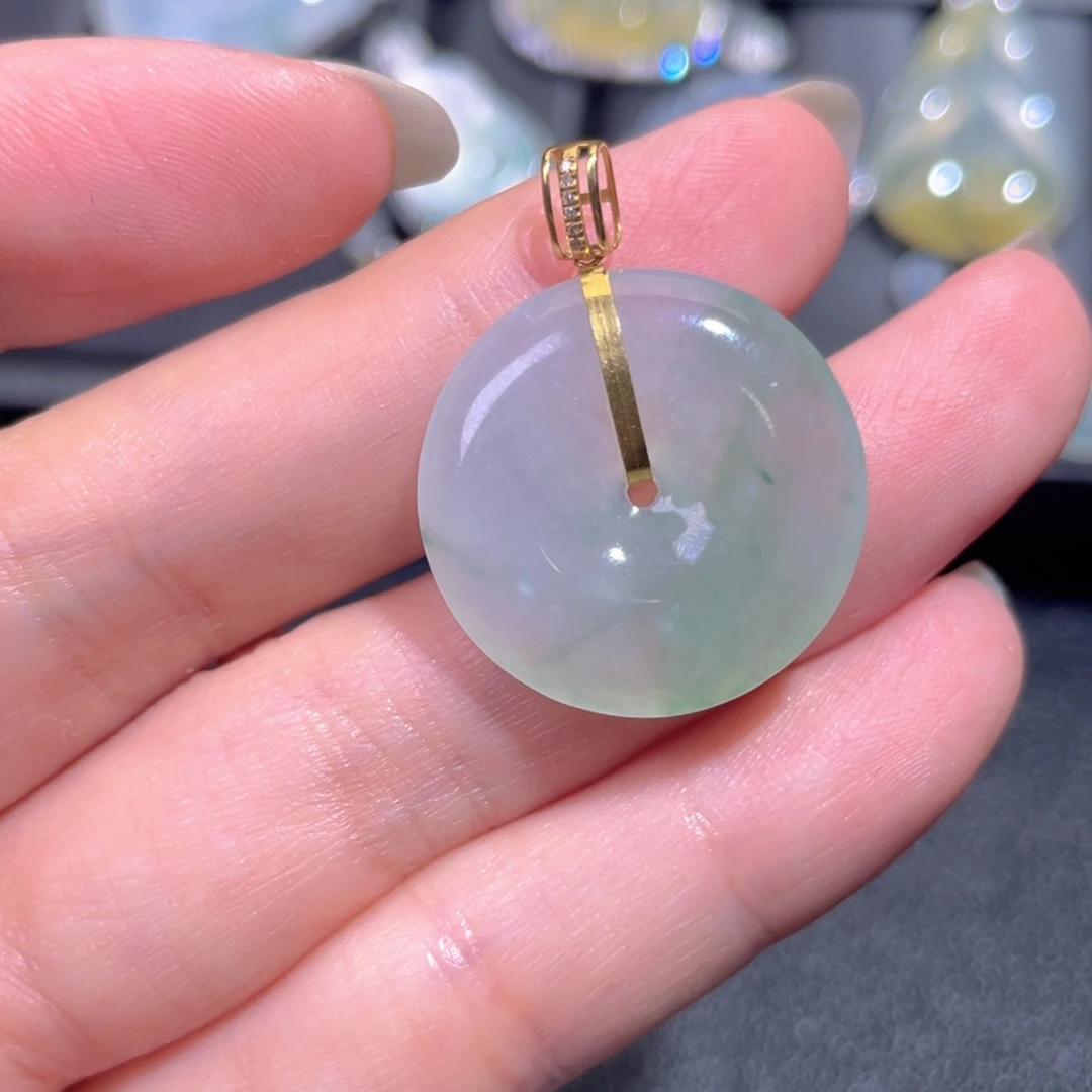 颈饰18K金镶嵌翡翠翡翠