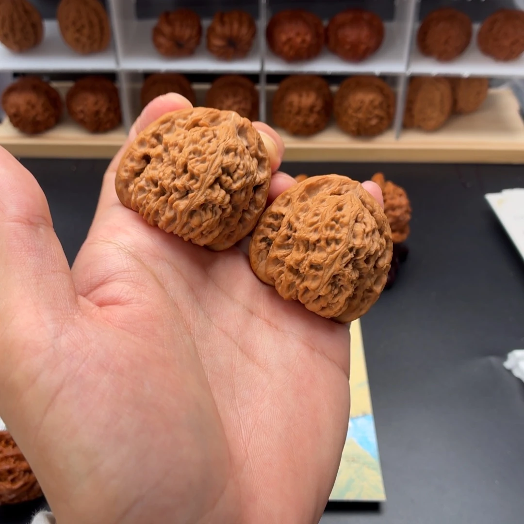 把件文玩核桃一代南疆石目前全品43