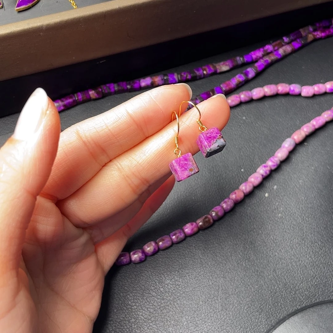 苏纪石（舒俱来）银S925镶嵌耳环