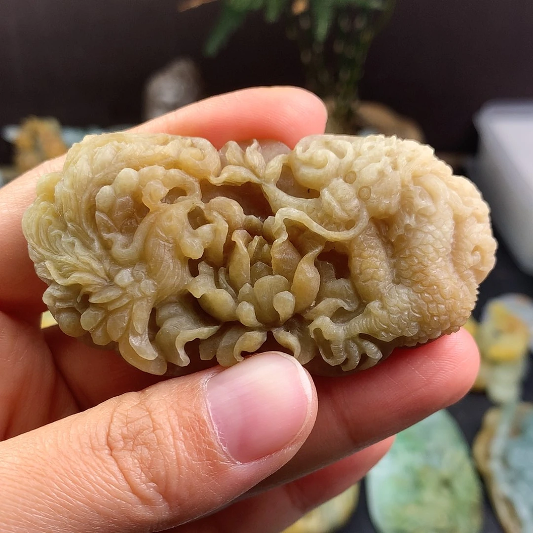 定制翡翠未镶嵌龙凤呈祥