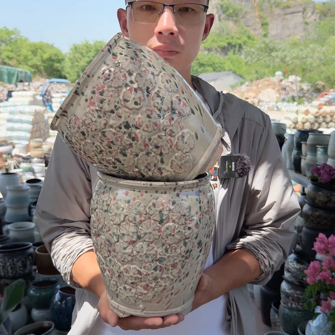 紫砂花盆口18高22两个脚脚彩色花花