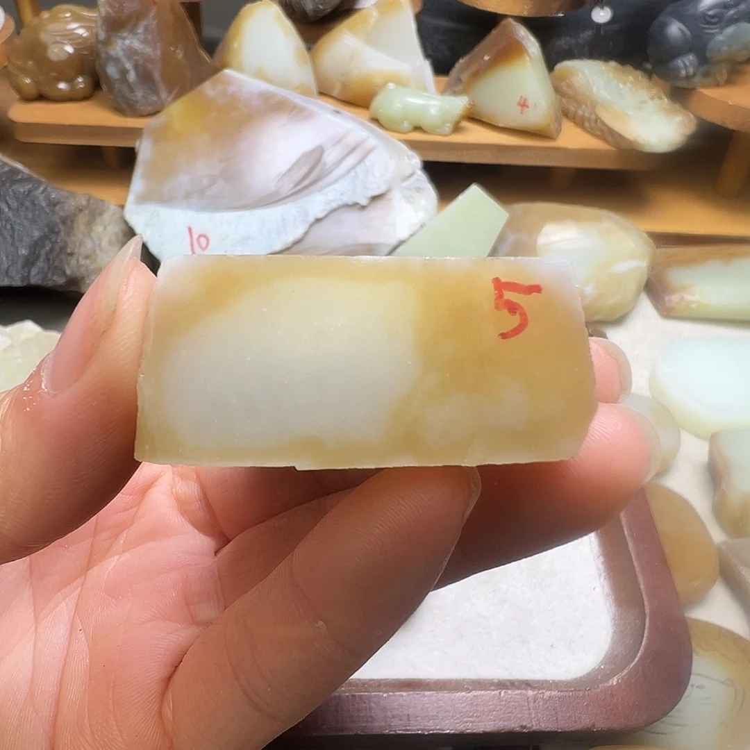 用***2定制和田玉未镶嵌吊坠