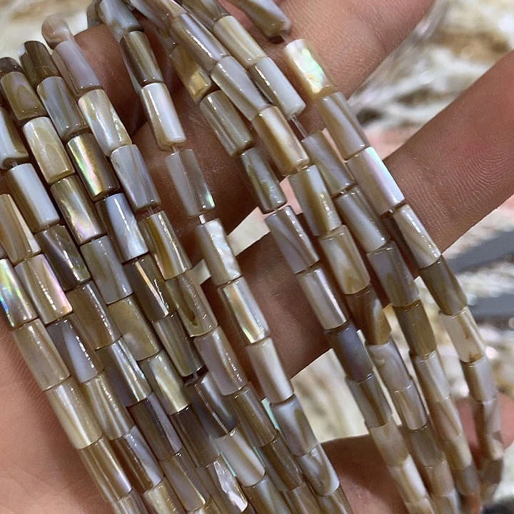 一条企鹅贝管珠4x8mm