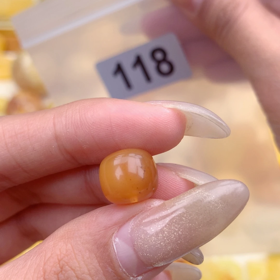 琥珀未镶嵌珠宝奇石11.5