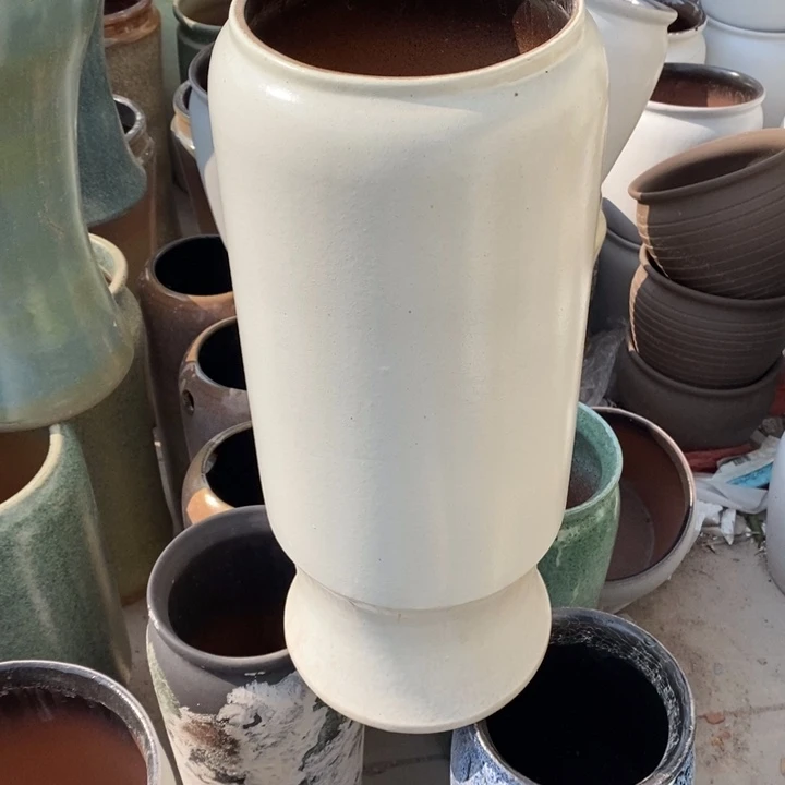 紫砂花盆兔****?0213瑕——瑕一物一拍