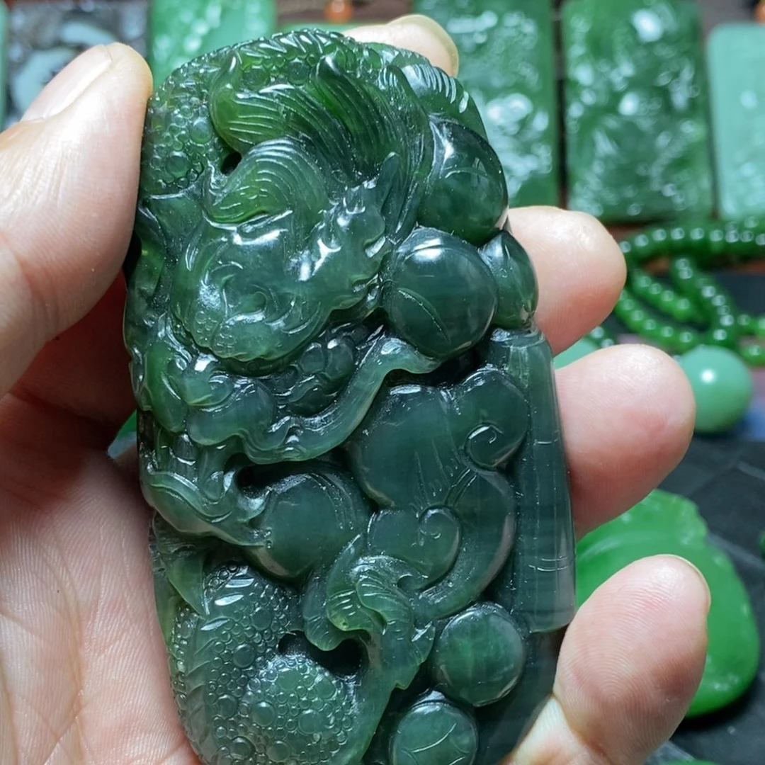和田玉（碧玉）未镶嵌把件