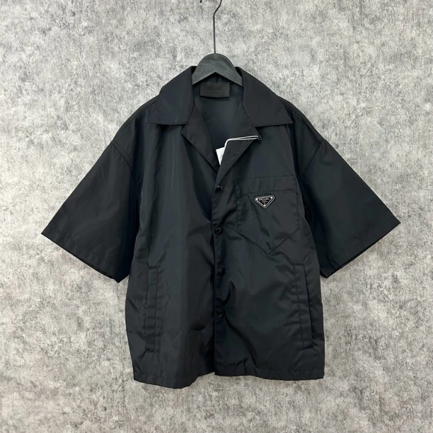 95新 Prada/普拉达 Prada黑色三角标外套