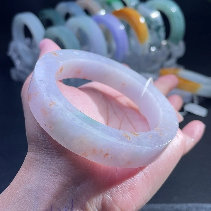 定制翡翠未镶嵌翡翠手镯