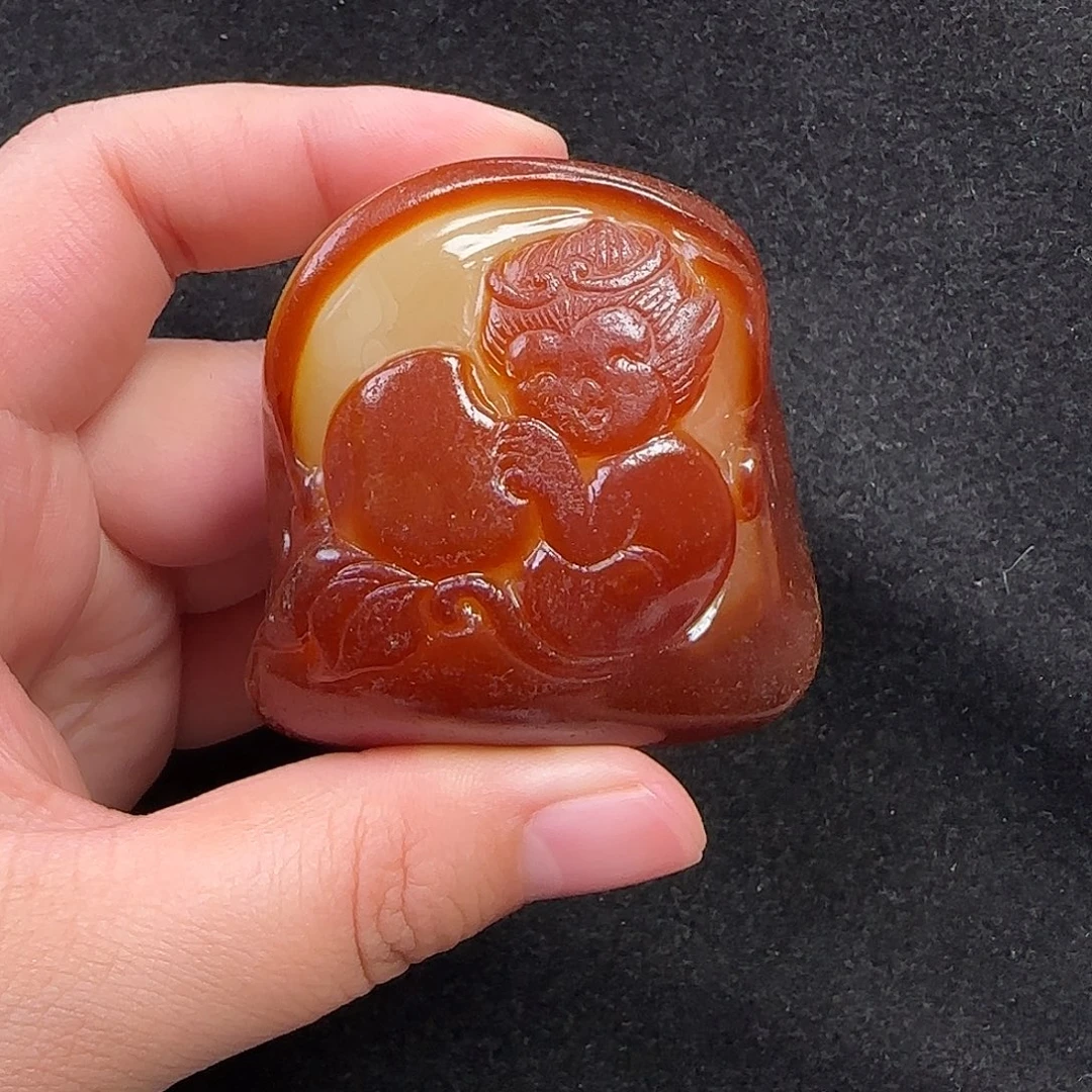 蜜蜡未镶嵌珠宝奇石