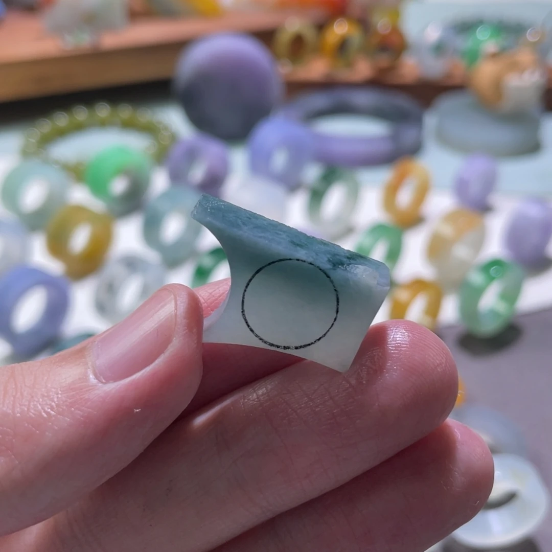 定制翡翠未镶嵌翡翠