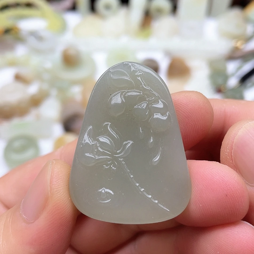 和田玉未镶嵌吊坠(不含链)