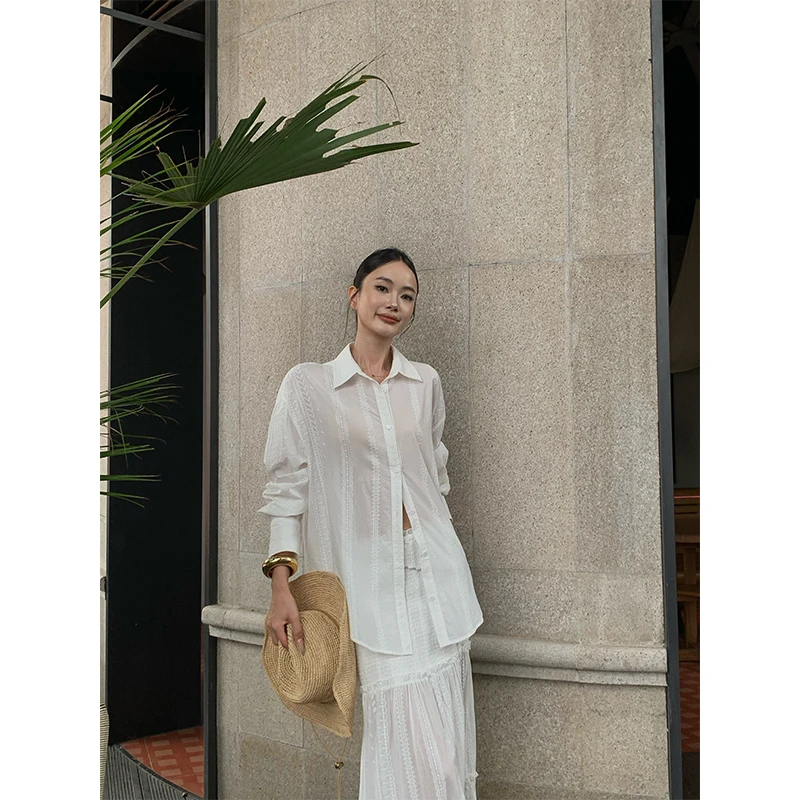 VENUIE【栀夏】简约蕾丝拼接衬衫宽松显瘦薄款长袖上衣22283