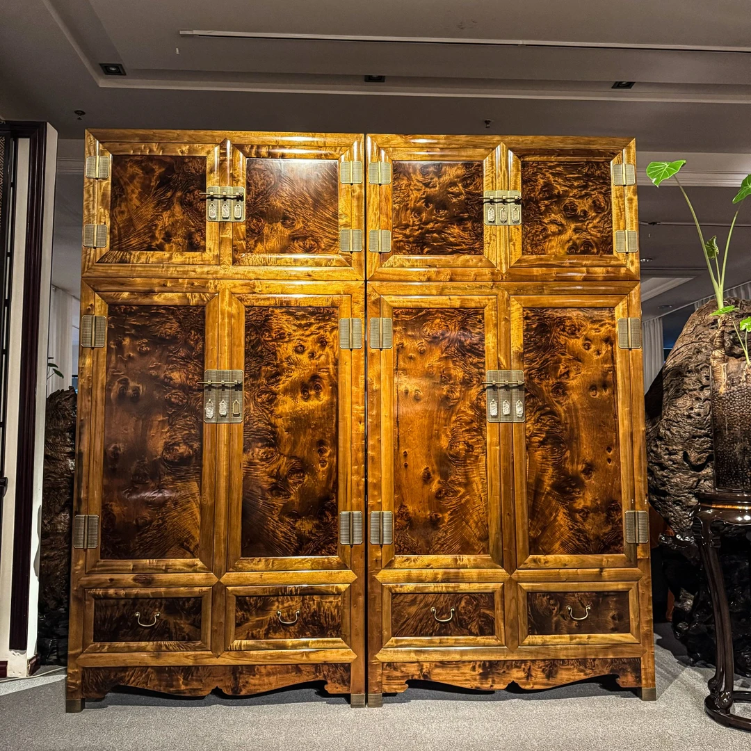 御木·金丝楠瘤疤顶箱柜