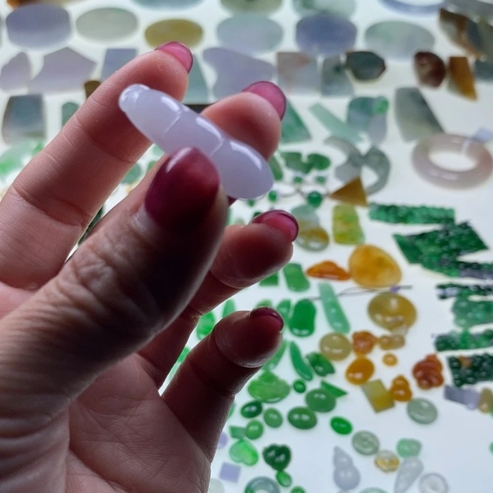 翡翠未镶嵌挂件天然翡翠