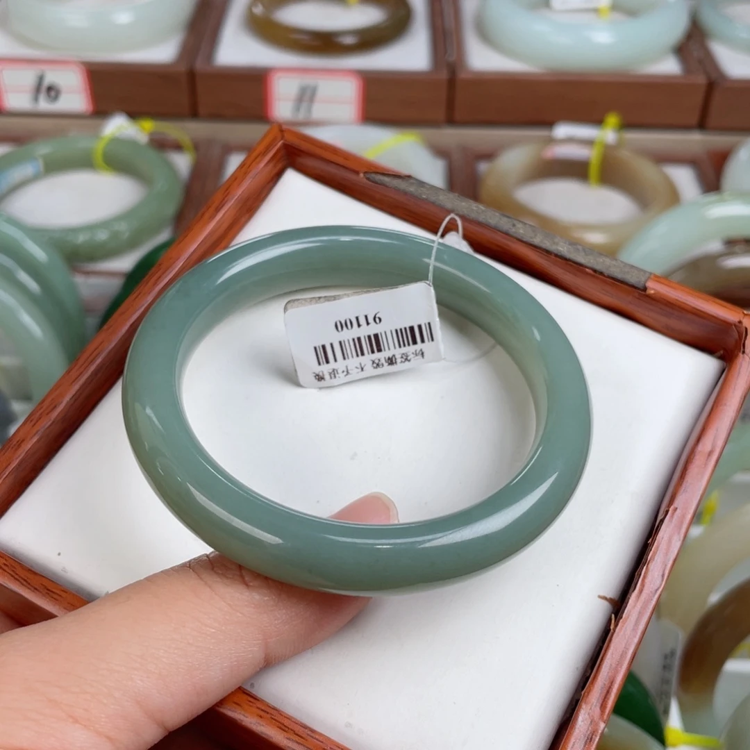 【闪购商品】和田玉手镯未镶嵌55.5  5