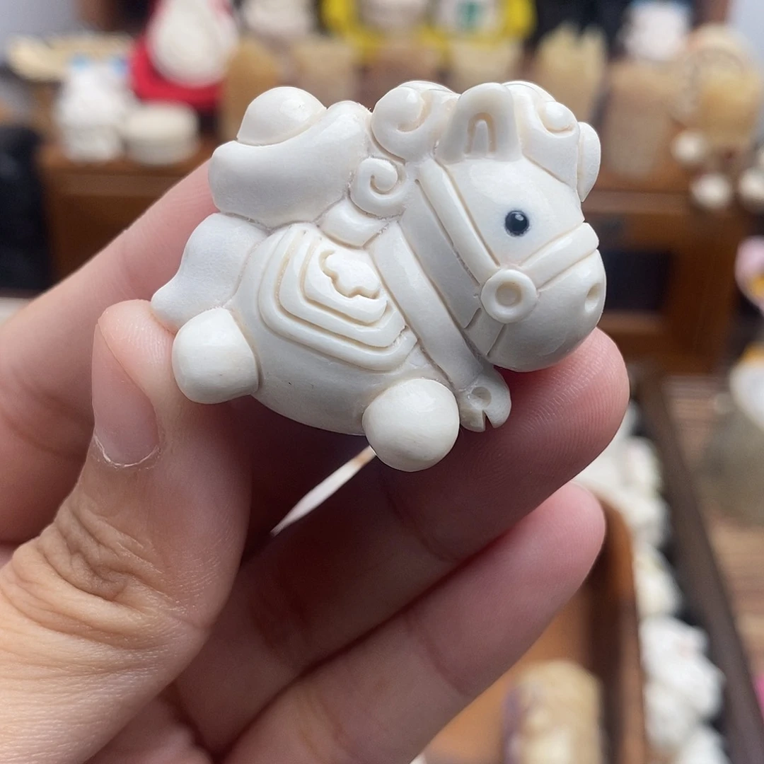 鹿骨把件c29马上来财