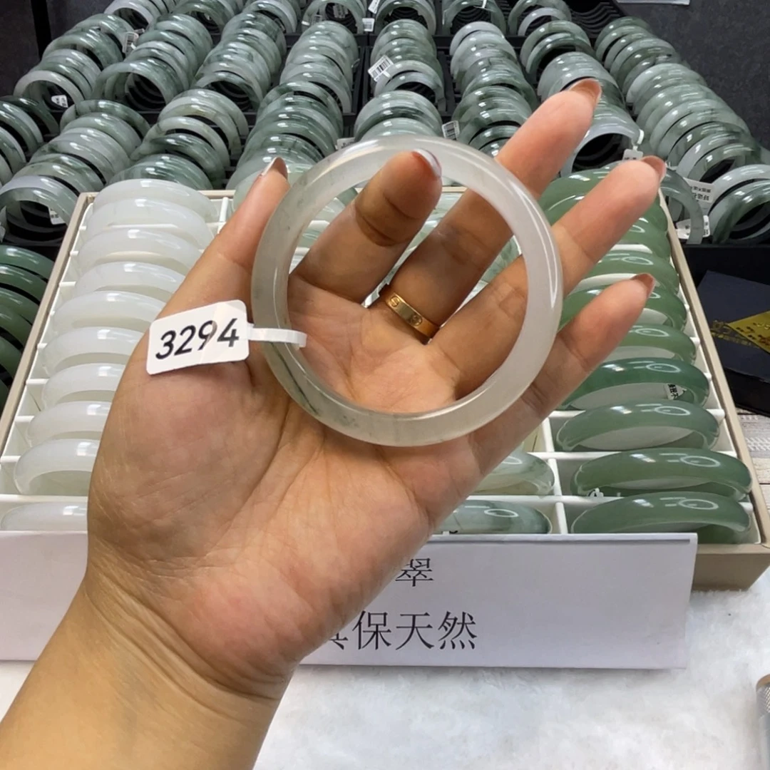 未镶嵌手镯石英岩玉3294