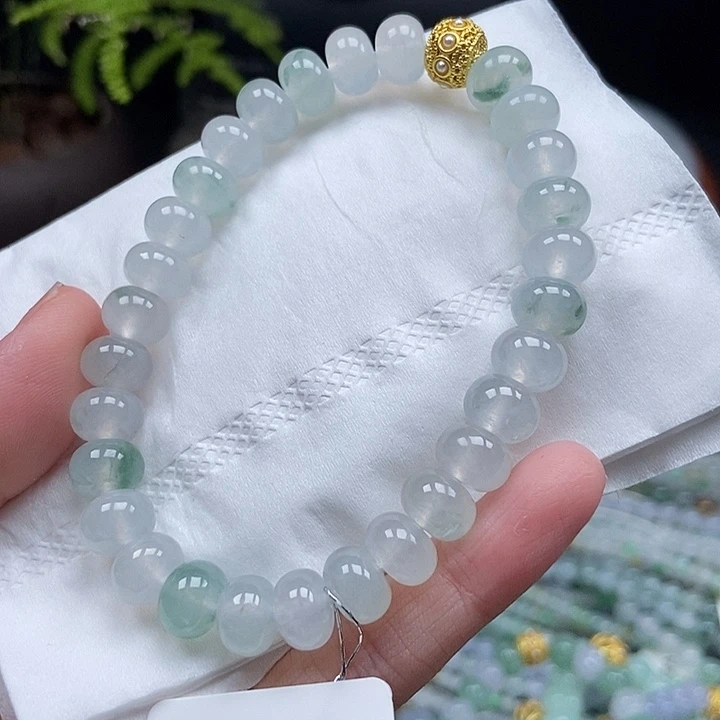 翡翠挂件未镶嵌珠链