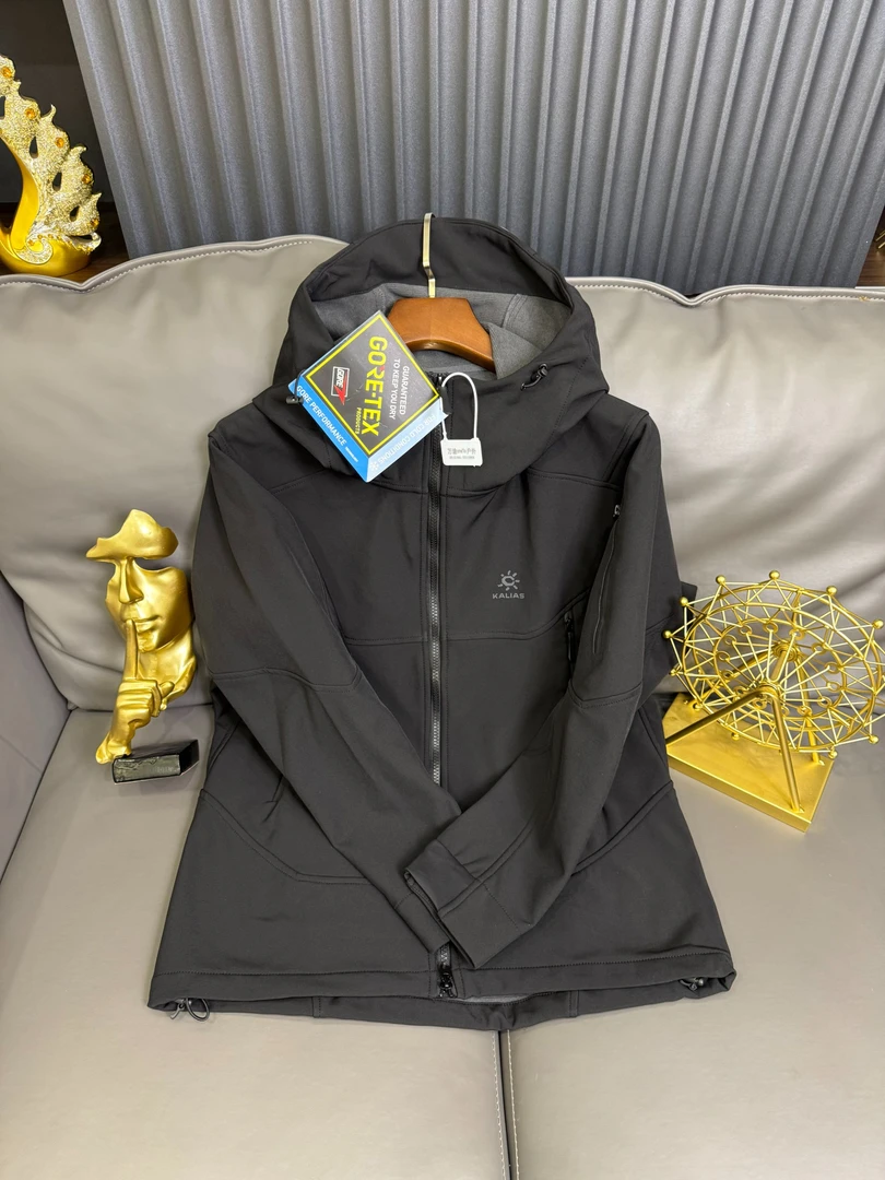 秋冬新款男女同款加绒软壳户外三防冲锋衣