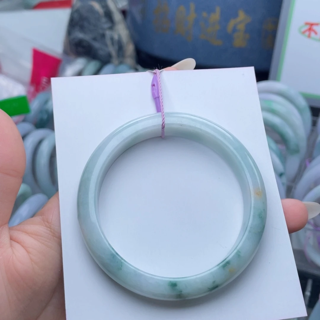 翡翠未镶嵌手镯58圈