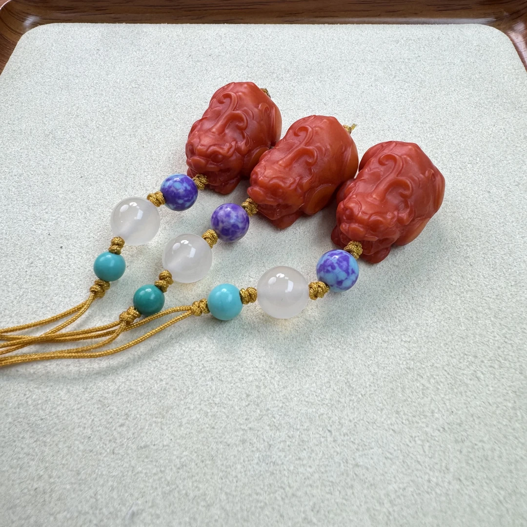 非金属珐琅吊坠 橘红色 雕刻貔貅吊坠 福