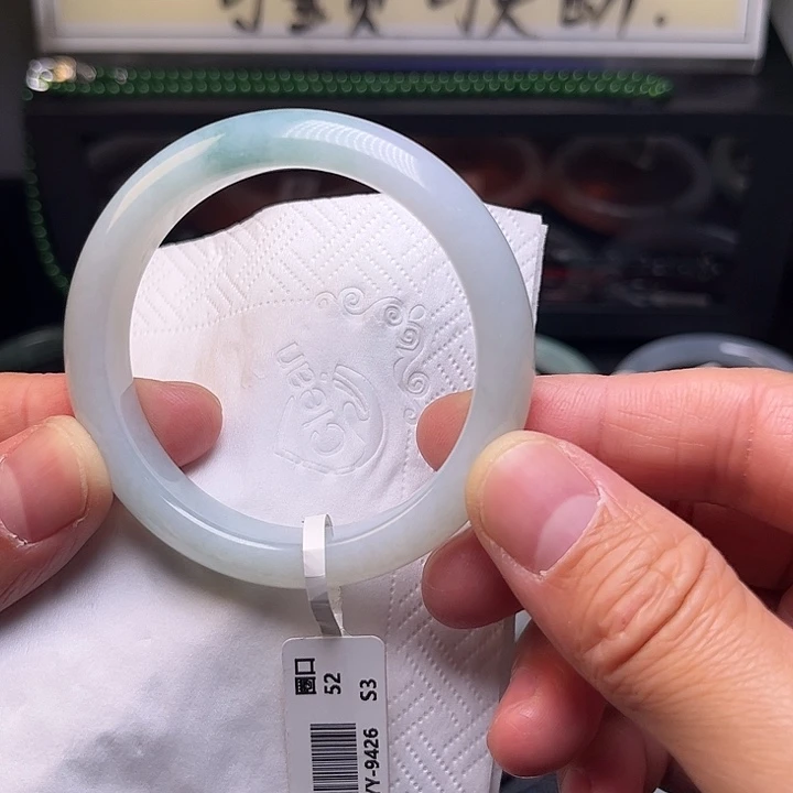 翡翠未镶嵌手镯手镯