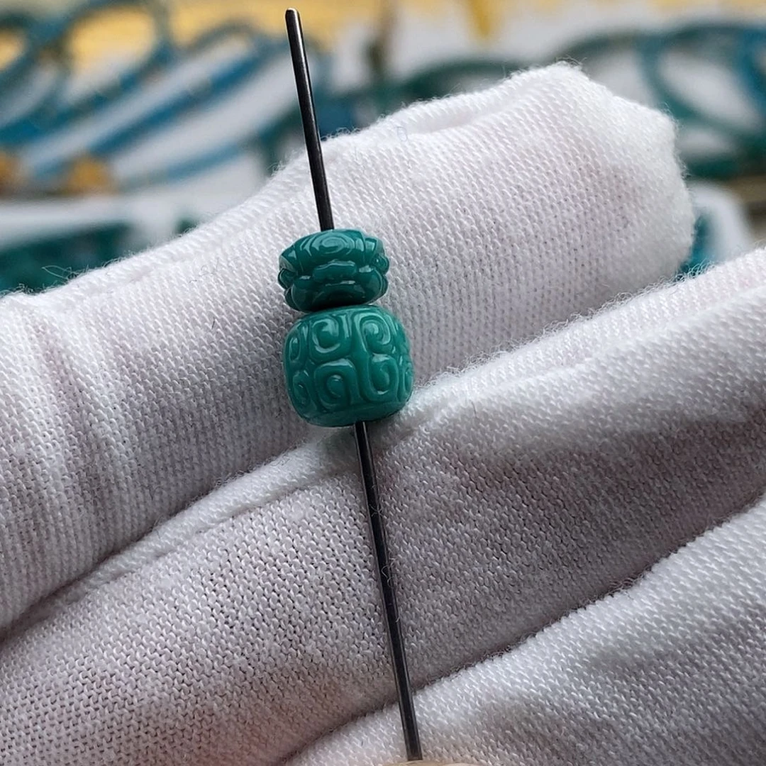 董***哥绿松石未镶嵌绿松石配饰