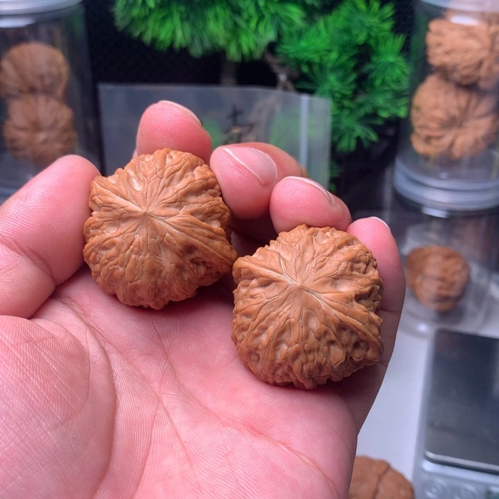 拾***光文玩核桃吊坠铁锤妹妹