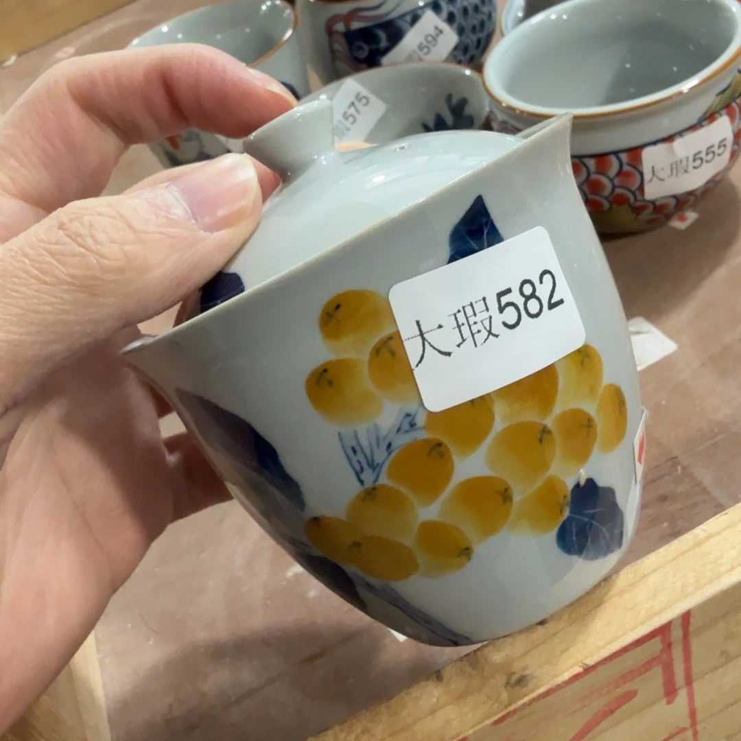 釉下手绘茶具微瑕