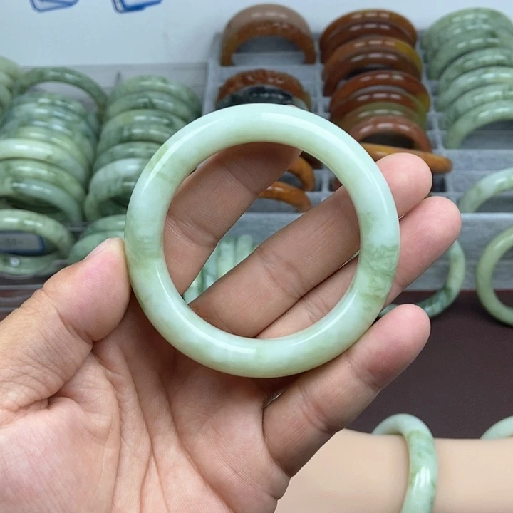 蛇纹石玉手镯未镶嵌7*