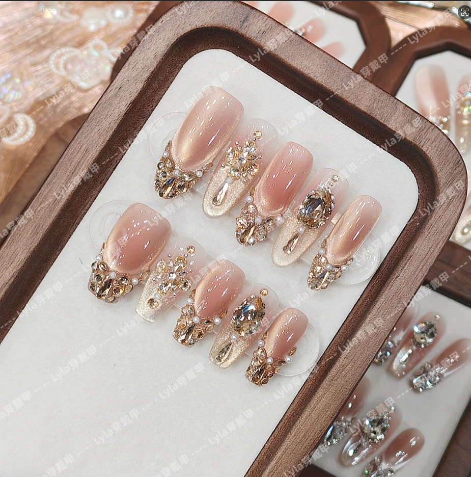 【密涅瓦晶冕】纯手工穿戴美甲猫眼光疗立体锆石钻爆闪蹦迪满钻