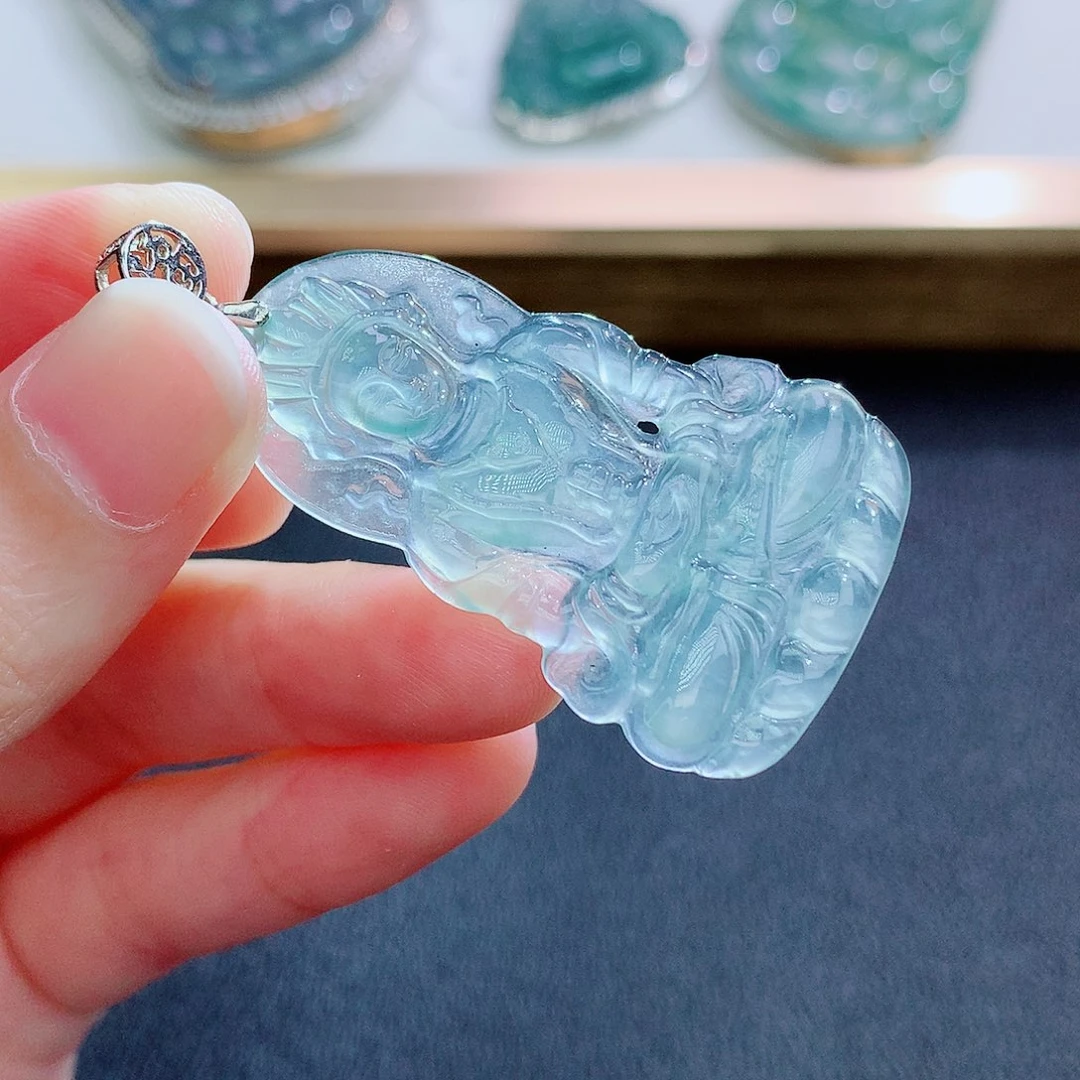 翡翠未镶嵌颈饰翡翠