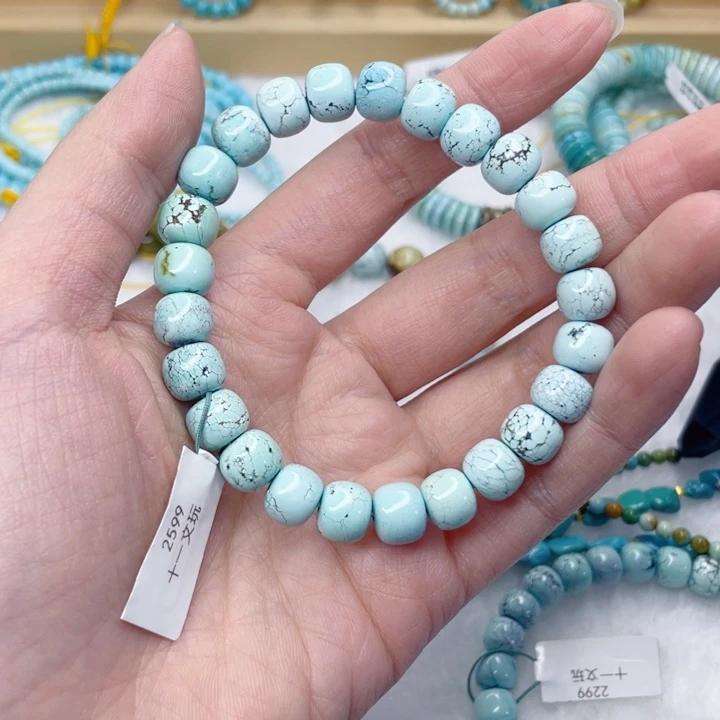 绿松石未镶嵌颈饰