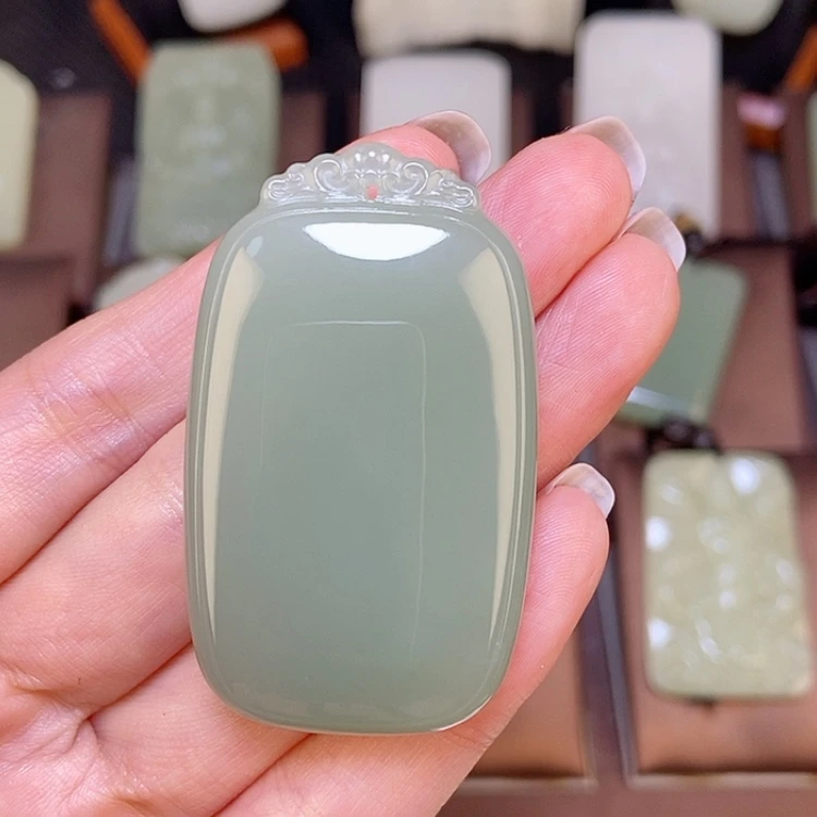 【闪购商品】颈饰未镶嵌和田玉