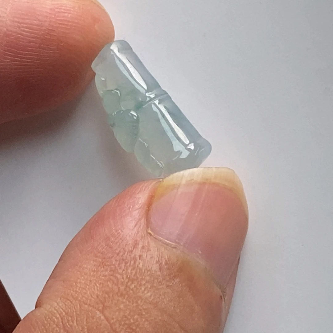 翡翠未镶嵌颈饰天然