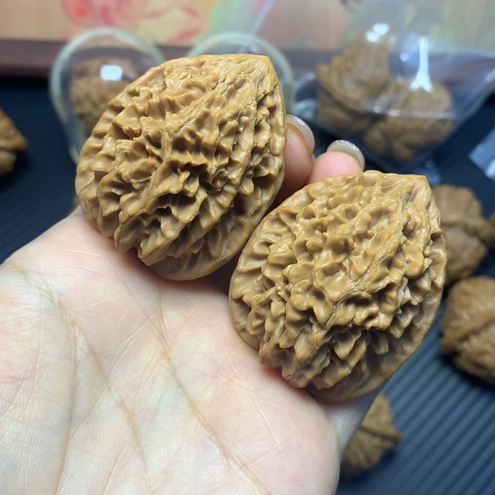 核桃把件招财鼠38打底