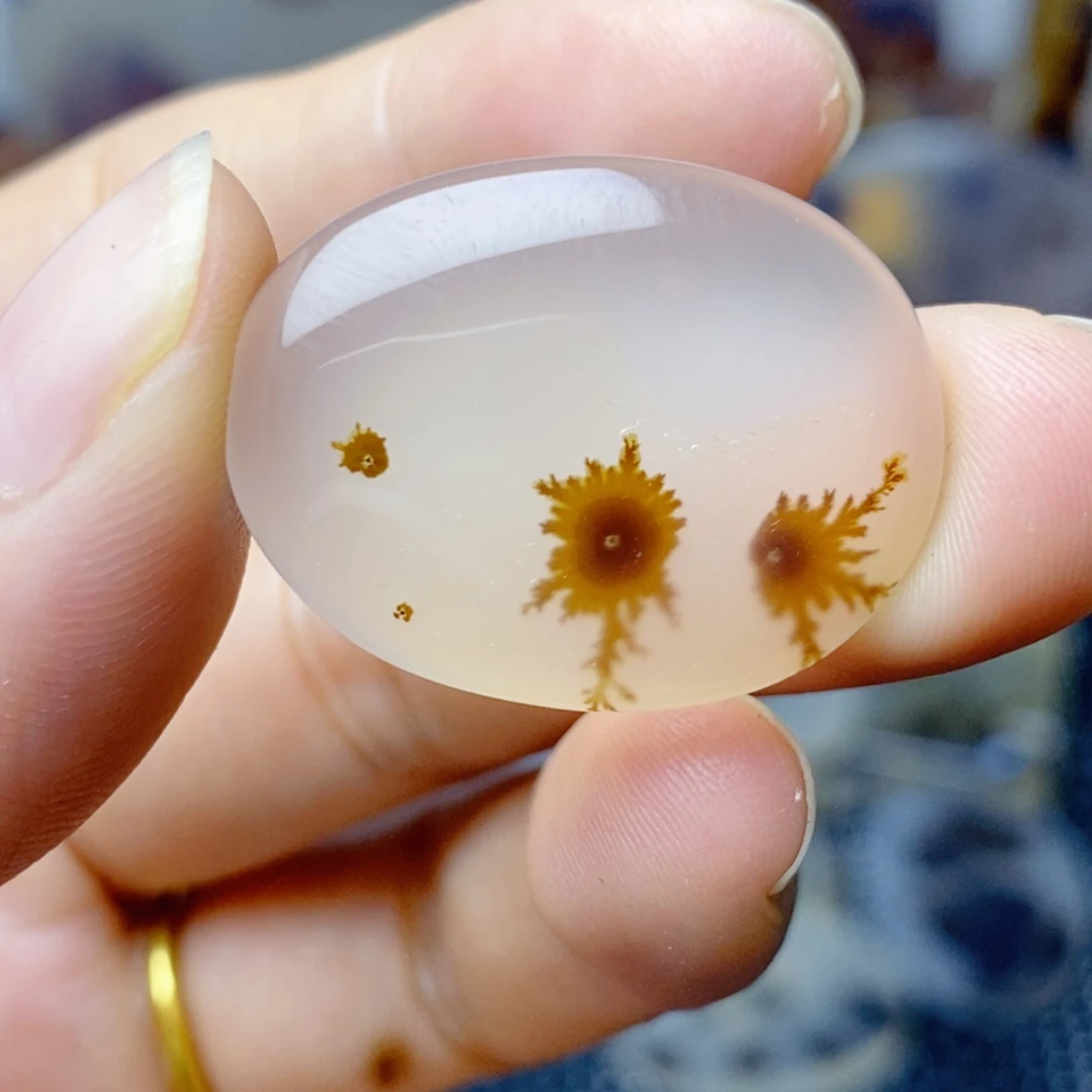 玛瑙/玉髓未镶嵌珠宝奇石