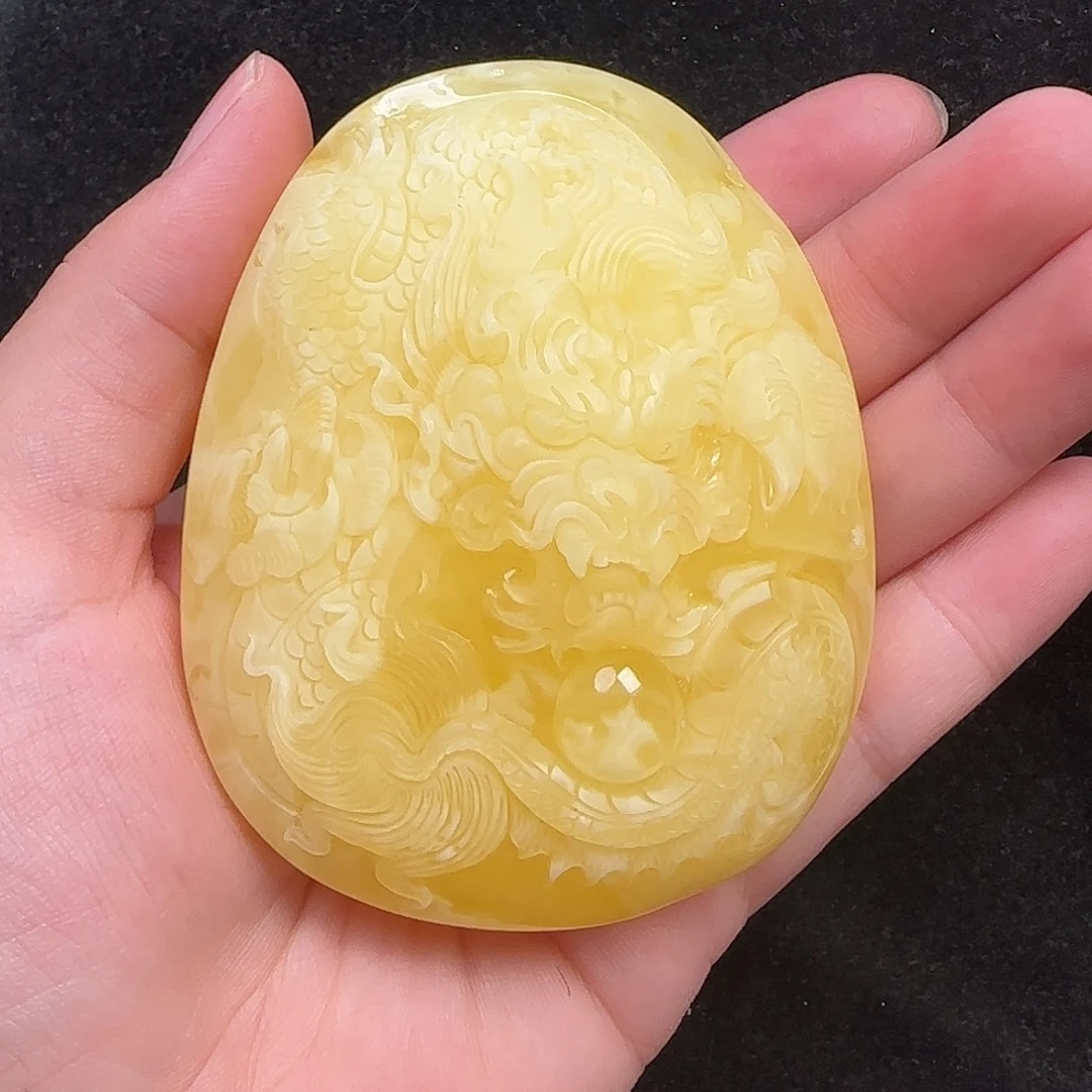 蜜蜡未镶嵌珠宝奇石