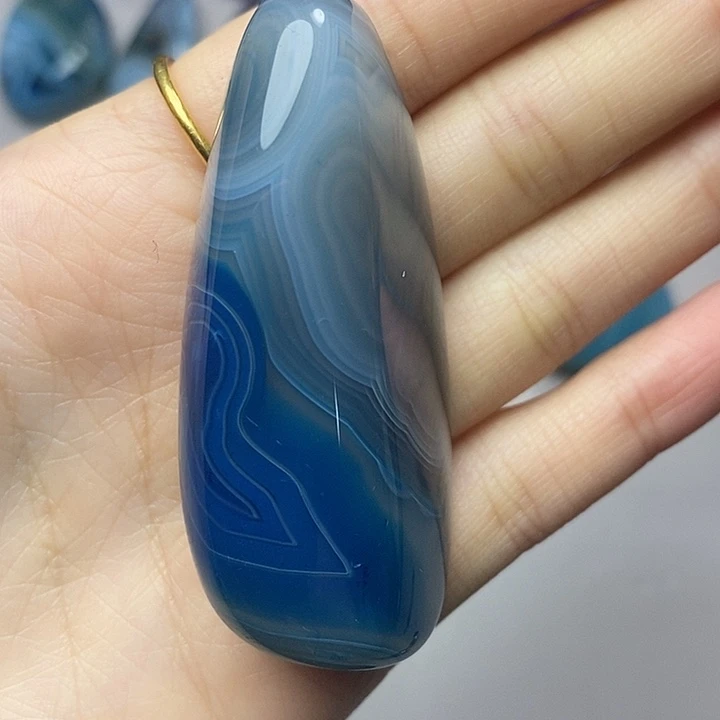 用***1玛瑙/玉髓未镶嵌颈饰