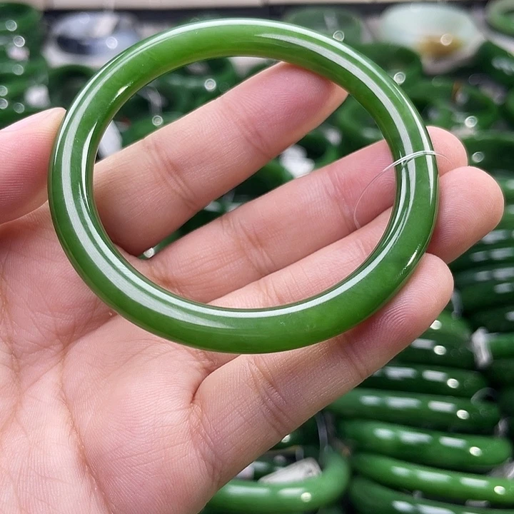 未镶嵌手镯和田玉（碧玉）