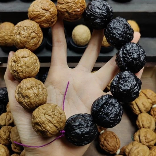 文玩核桃吊坠24佛莲舍利30