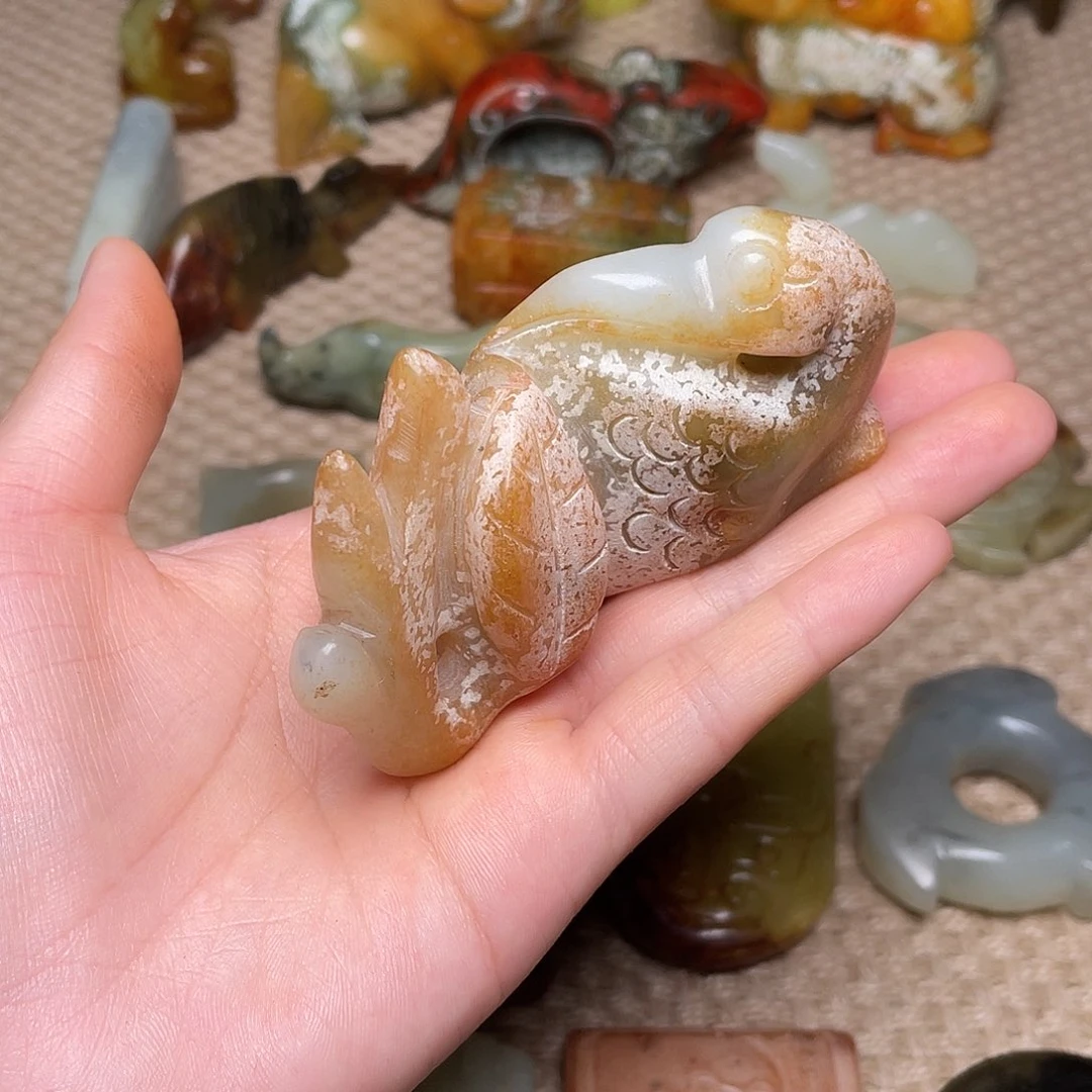 蛇纹石玉未镶嵌如图