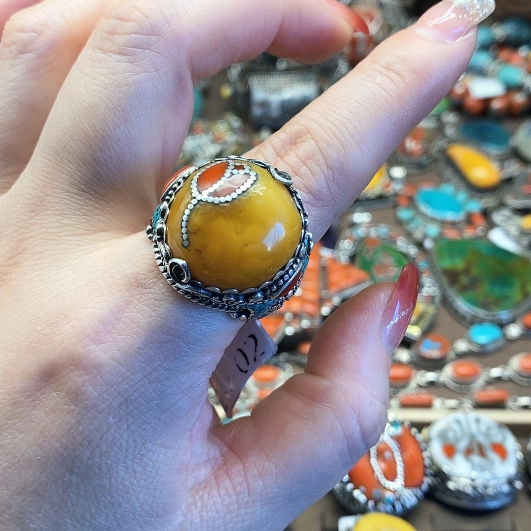 银S925镶嵌琥珀戒指