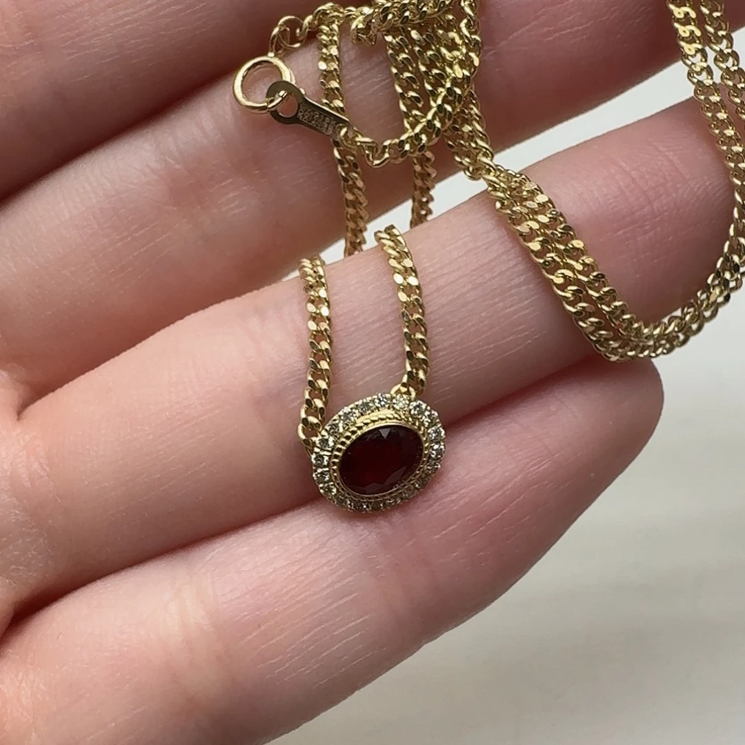 红宝石颈饰18K金镶嵌